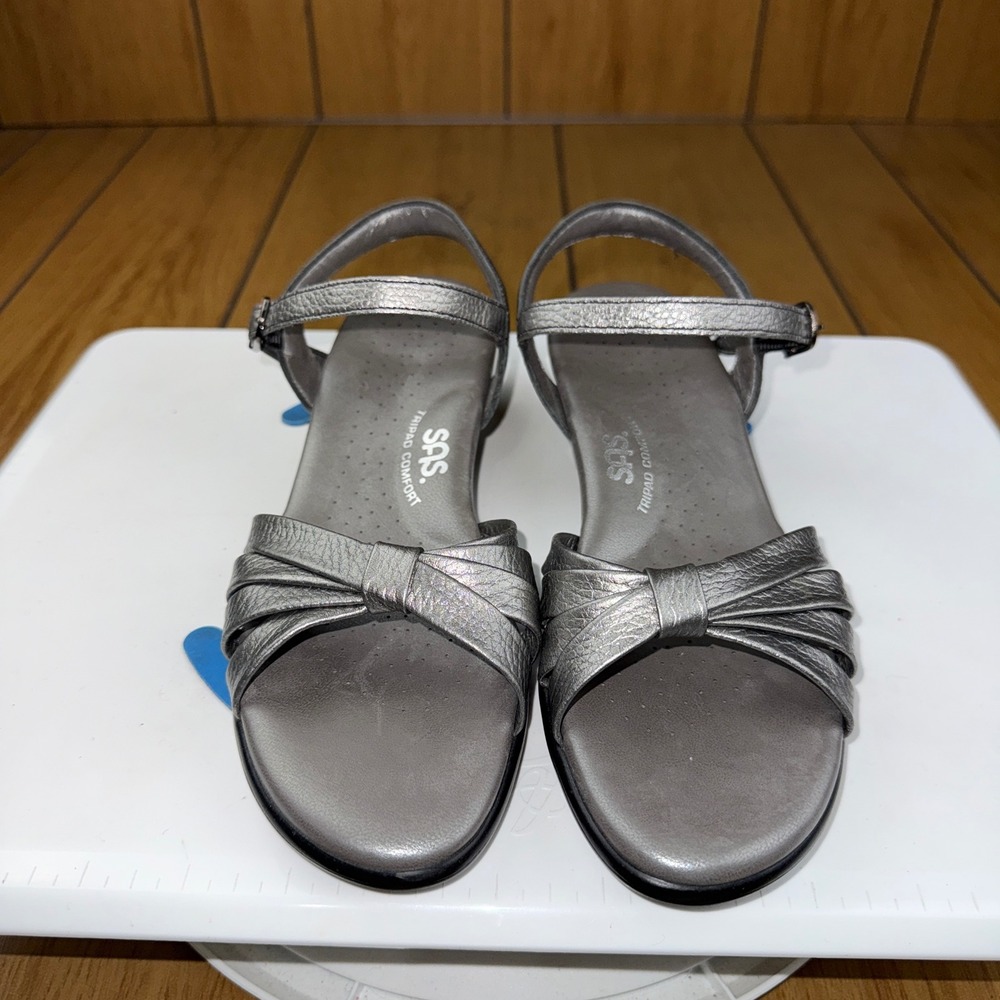 SAS Tripad Comfort Silver Metallic Strappy Block Heel Sandals Womens 8 S USA